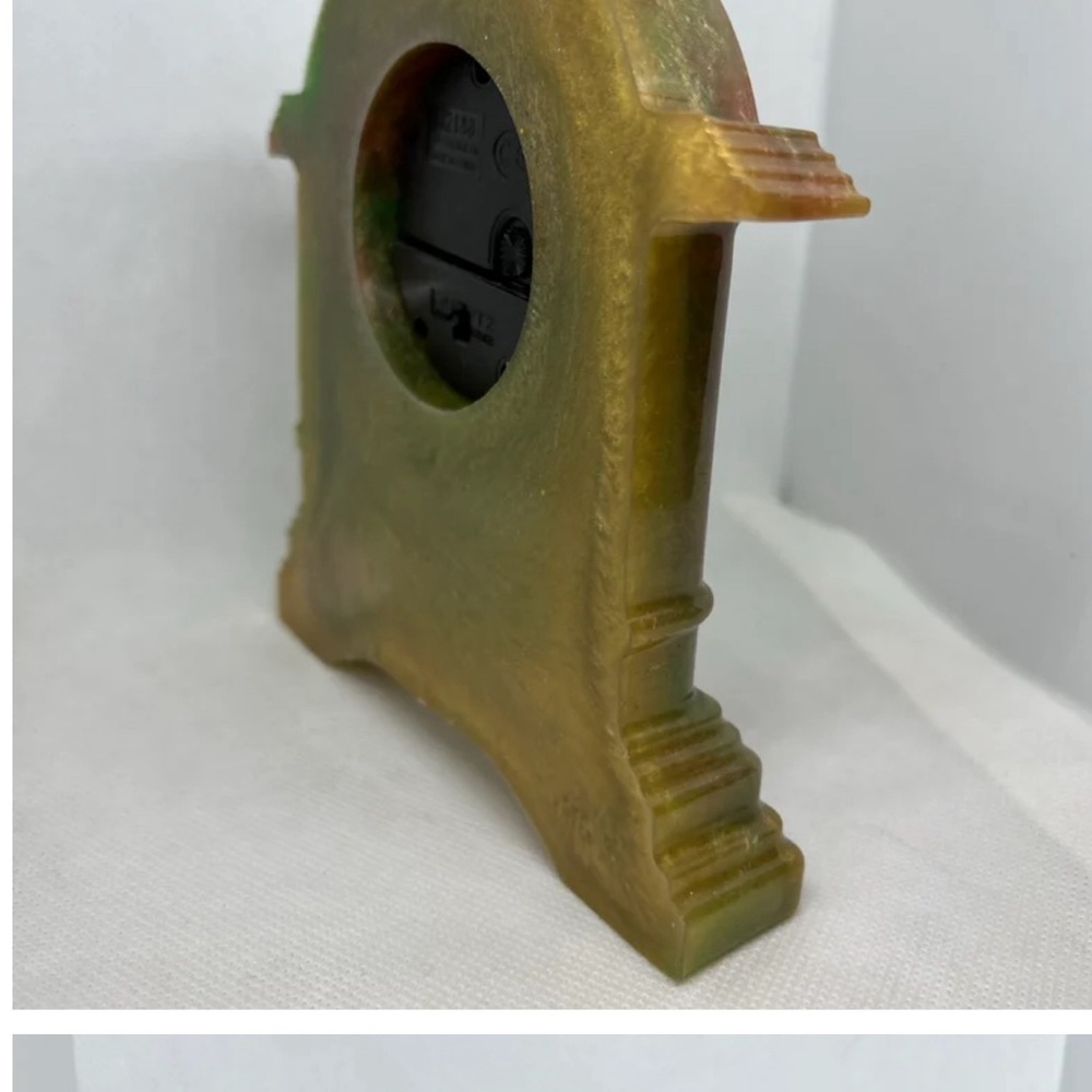 Resin Clock - Picture 4 of 6